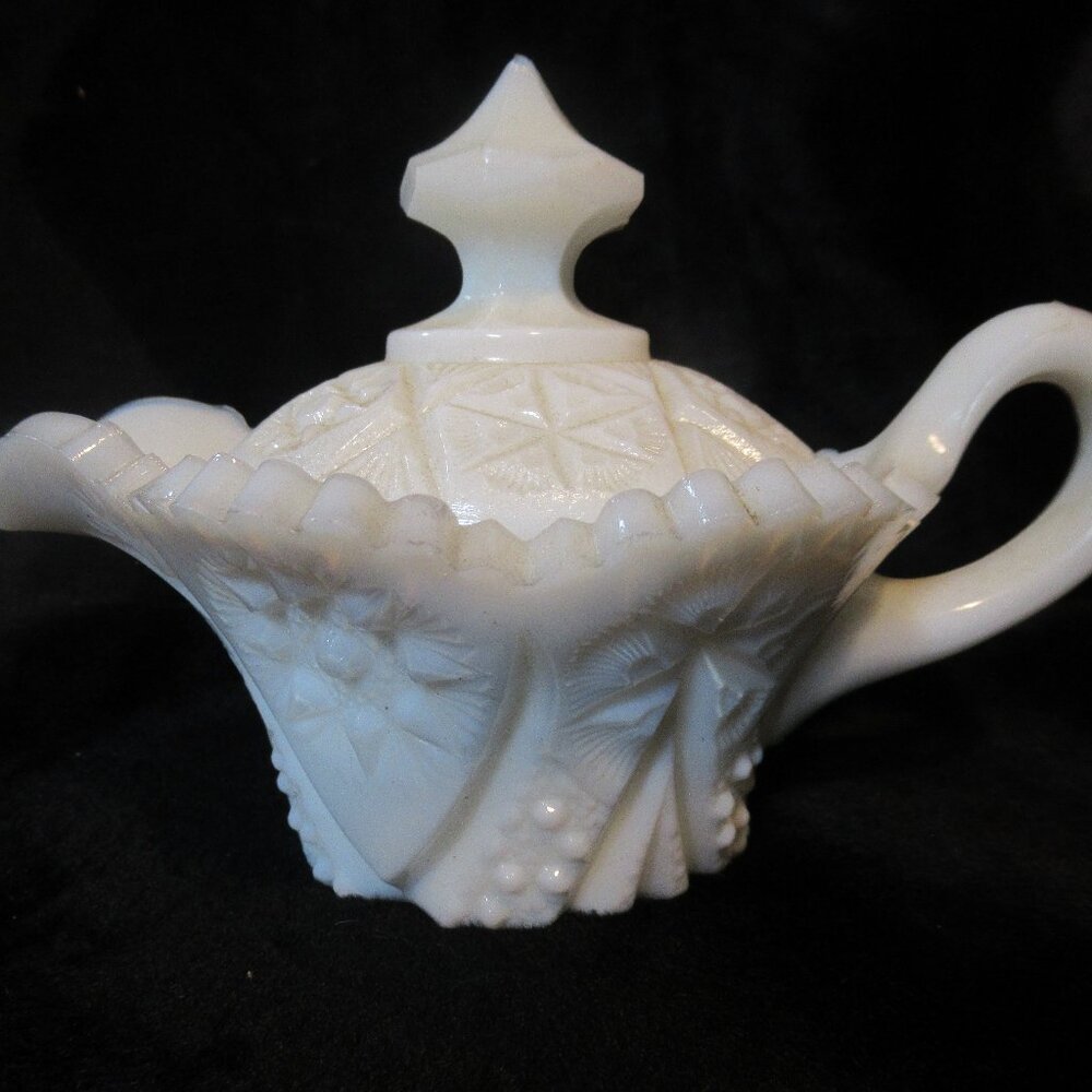 Vintage  Milkglass Creamer